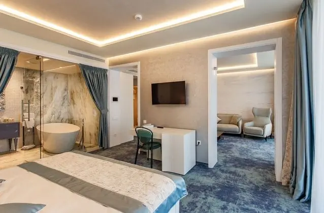 Senior Süit, Teras, Deniz Manzaralı