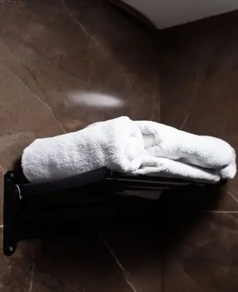 City Tek Büyük Yataklı Oda