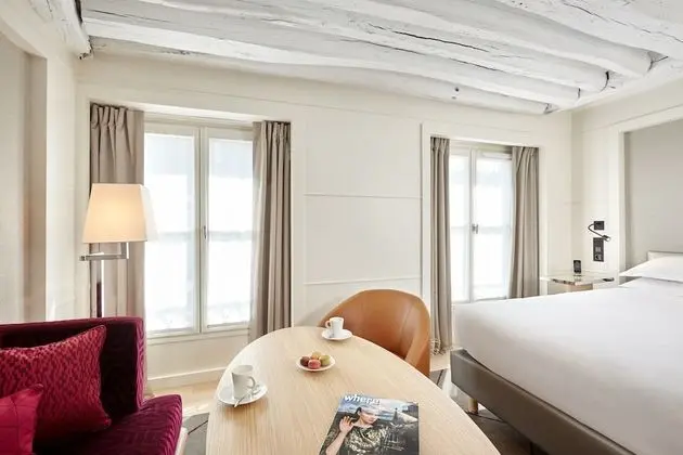 Superior Room Queen