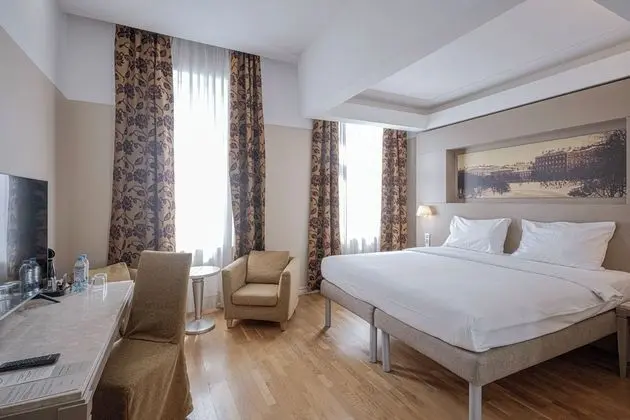 Standard Tek Büyük Yataklı Oda