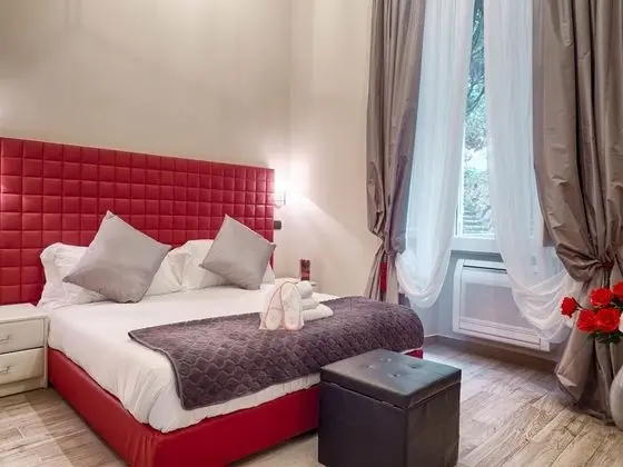 Standard Tek Büyük veya İki Ayrı Yataklı Oda