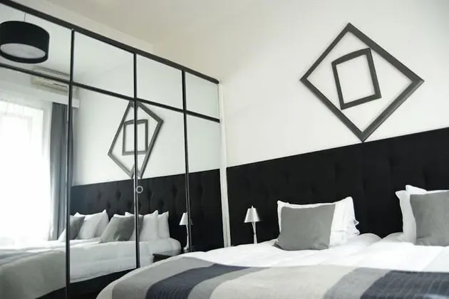 Comfort Tek Büyük veya İki Ayrı Yataklı Oda