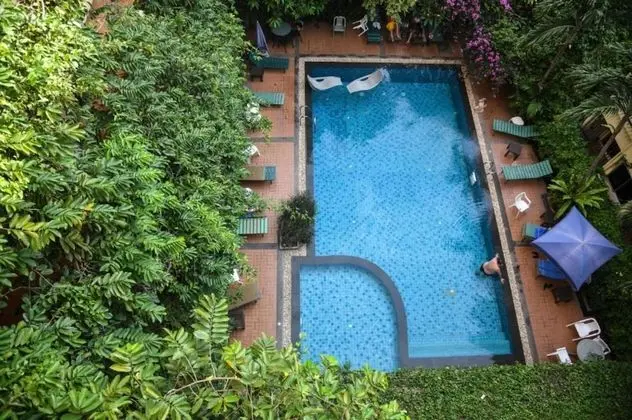 Standard Poolside Room