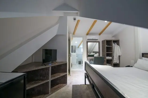 Deluxe Tek Büyük Yataklı Oda, 1 Büyük (Queen) Boy Yatak, Balkon, Şehir Manzaralı