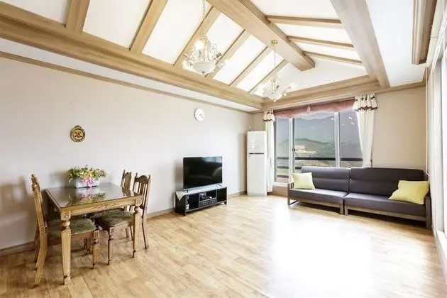 Daire (Amber, Max 4 People)