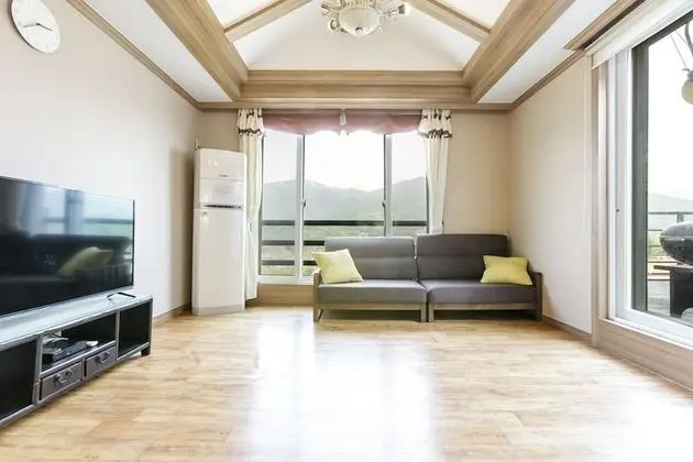 Daire (Amber, Max 4 People)