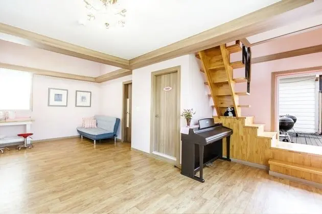 Dubleks (Pink Topaz, Max 5 People)