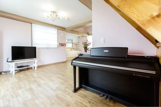 Dubleks (Pink Topaz, Max 5 People)