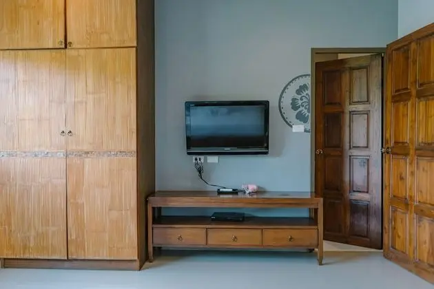 One Bedroom Grand Suite with Balcony