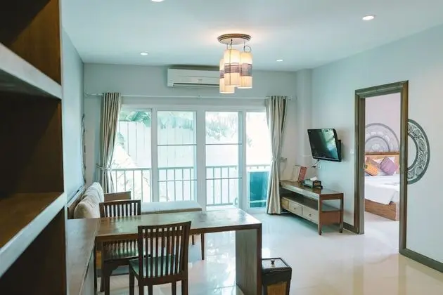 One Bedroom Grand Suite with Balcony