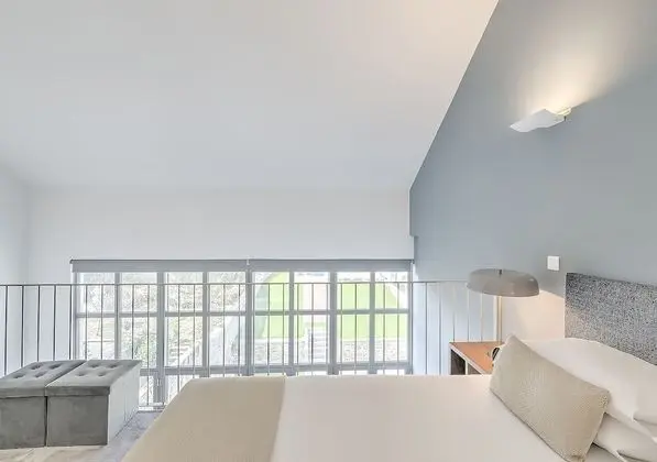 Deluxe Çatı Katı (Loft), 1 Büyük (Queen) Boy Yatak, Havuz Kullanımı, Bahçe Manzaralı (Duplex)