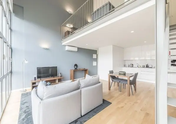 Deluxe Çatı Katı (Loft), 1 Büyük (Queen) Boy Yatak, Havuz Kullanımı, Bahçe Manzaralı (Duplex)