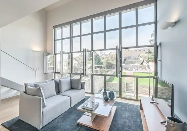 Deluxe Çatı Katı (Loft), 1 Büyük (Queen) Boy Yatak, Havuz Kullanımı, Bahçe Manzaralı (Duplex)