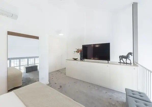 Deluxe Çatı Katı (Loft), 1 Büyük (Queen) Boy Yatak, Havuz Kullanımı, Bahçe Manzaralı (Duplex)