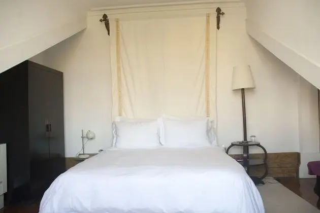 Tek Büyük Yataklı Oda, Balkon