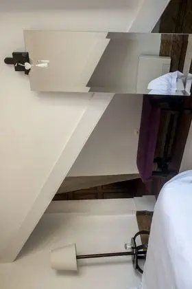 Tek Büyük Yataklı Oda, Balkon