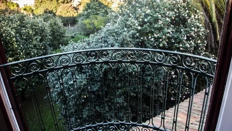 Tek Büyük Yataklı Oda, Balkon