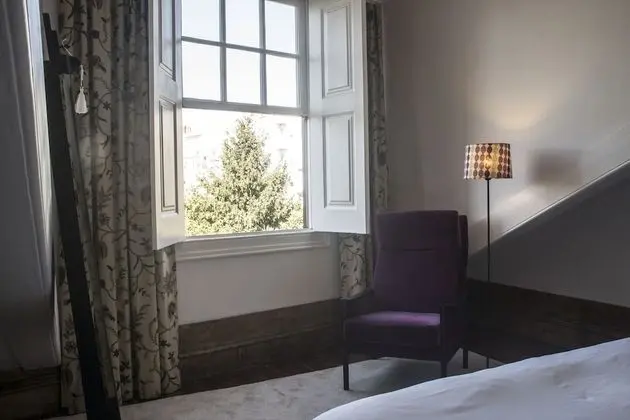 Tek Büyük Yataklı Oda, Balkon