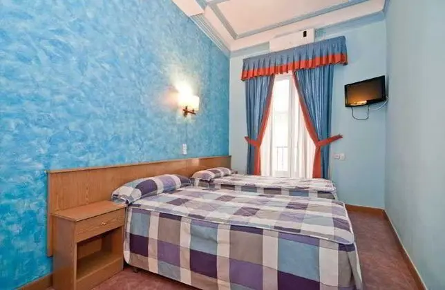 1 Çift Kişilik Veya 2 Tek Kişilik Yatak Standard