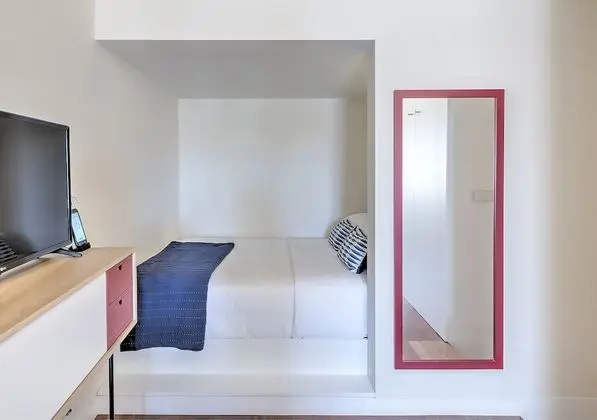 Standard Stüdyo, Nehir Manzaralı