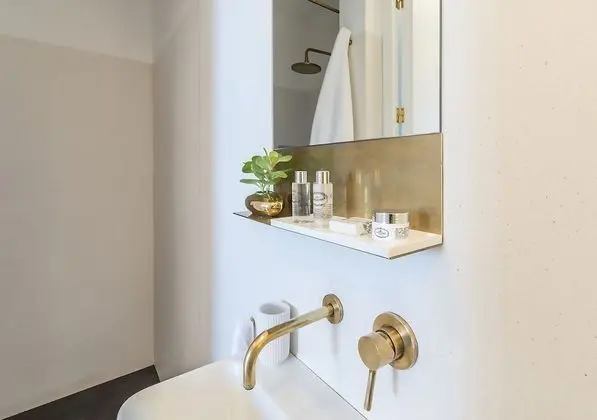 Superior Stüdyo, Nehir Manzaralı