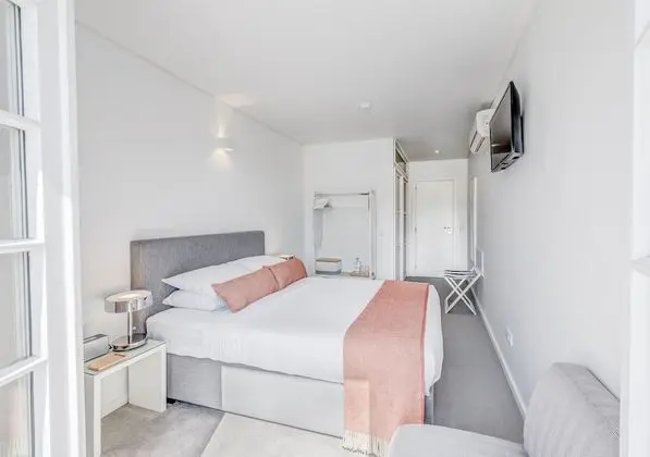 Standard Tek Büyük Yataklı Oda, Balkon, Nehir Manzaralı