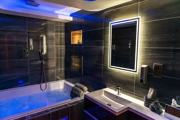 Design Apart Daire, Özel Banyo (Jacuzzi)