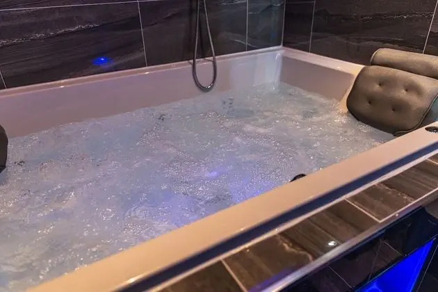 Design Apart Daire, Özel Banyo (Jacuzzi)