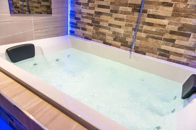 Executive Apart Daire, Engellilere Uygun, Özel Banyo (Jacuzzi - Apartment 1)