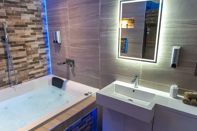Executive Apart Daire, Engellilere Uygun, Özel Banyo (Jacuzzi - Apartment 1)