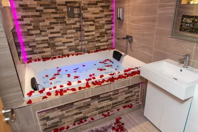 Executive Apart Daire, Engellilere Uygun, Özel Banyo (Jacuzzi - Apartment 1)