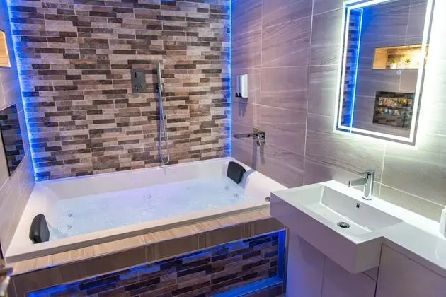 Executive Apart Daire, Engellilere Uygun, Özel Banyo (Jacuzzi - Apartment 1)
