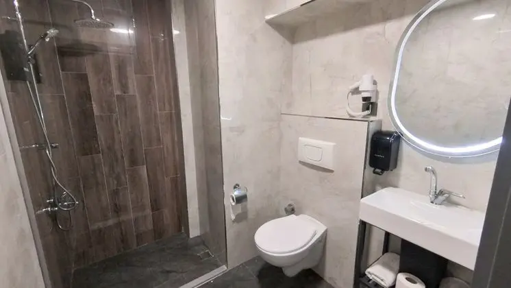 3 Kişilik Comfort Custom Oda