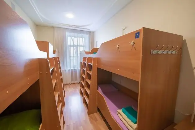 Ortak Ranzalı Oda, Karma Ranzalı Oda