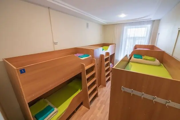 Ortak Ranzalı Oda, Karma Ranzalı Oda