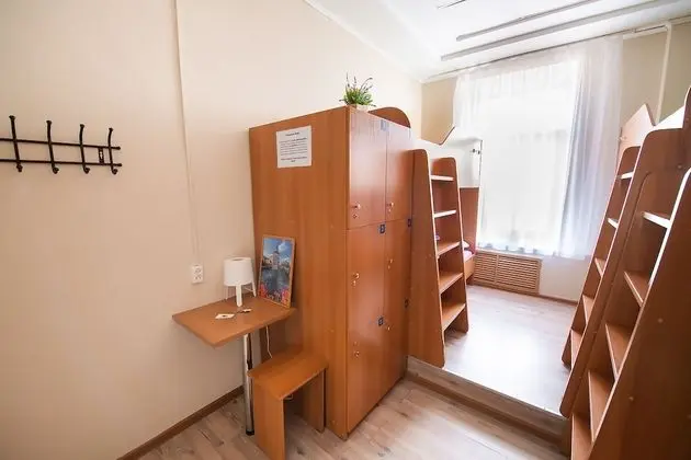 Ortak Ranzalı Oda, Sadece kadınlar için