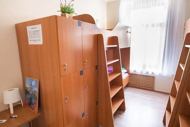 Ortak Ranzalı Oda, Sadece kadınlar için