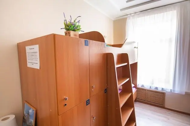 Ortak Ranzalı Oda, Sadece kadınlar için
