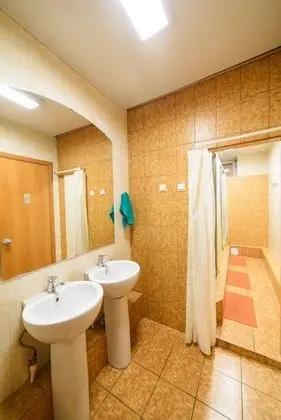 Ortak Ranzalı Oda, Sadece kadınlar için