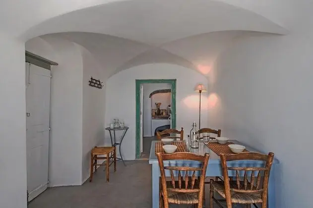 Ev, 2 Yatak Odası (Cave)