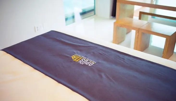 Villa (Pool / Type #1 Over base 2 pax, EPF)