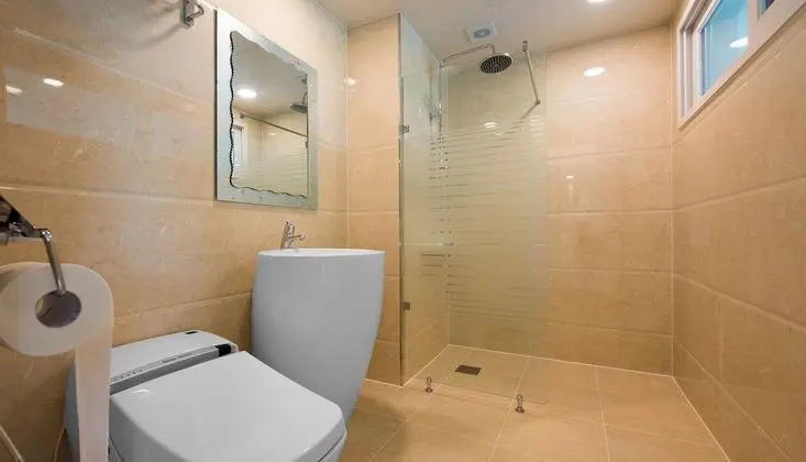 Villa (Pool / Type #1 Over base 2 pax, EPF)