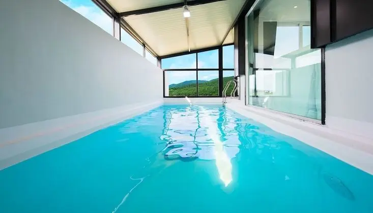 Villa (Pool / Type #2 Over base 2 pax, EPF)