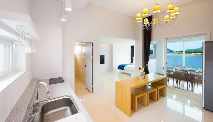 Villa (Pool / Type #2 Over base 2 pax, EPF)