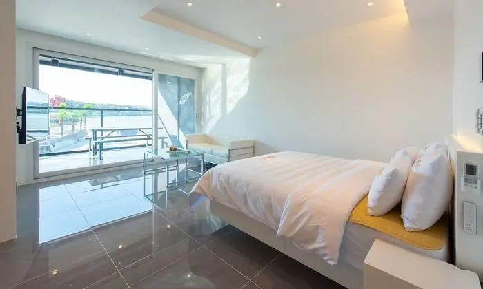 Villa (Pool / Type #3 Over base 2 pax, EPF)