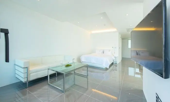 Villa (Pool / Type #3 Over base 2 pax, EPF)