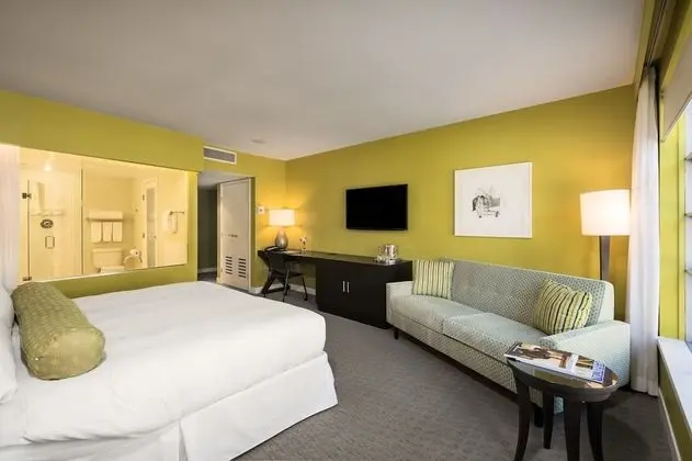 Deluxe Oda, 1 En Büyük (King) Boy Yatak