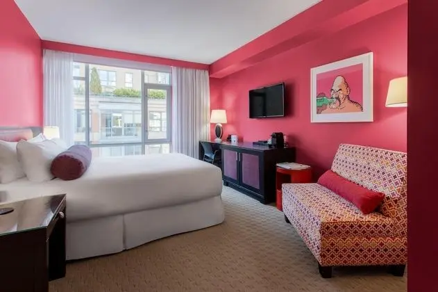 Standard Oda, 1 Büyük (Queen) Boy Yatak