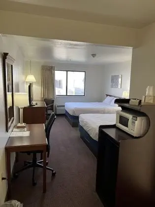 Deluxe Oda, 2 Büyük (Queen) Boy Yatak, Sigara İçilebilir