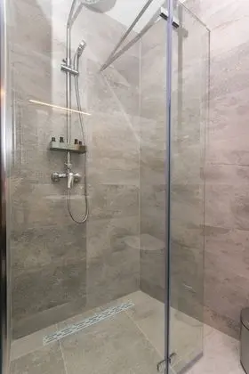 Deluxe Tek Büyük veya İki Ayrı Yataklı Oda, 1 Çift Kişilik veya 2 Tek Kişilik Yatak, Denize Bakan